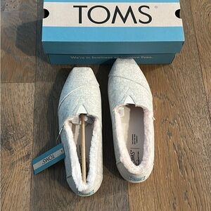 TOMS Women's Fleece-Lined Slip On Shoes